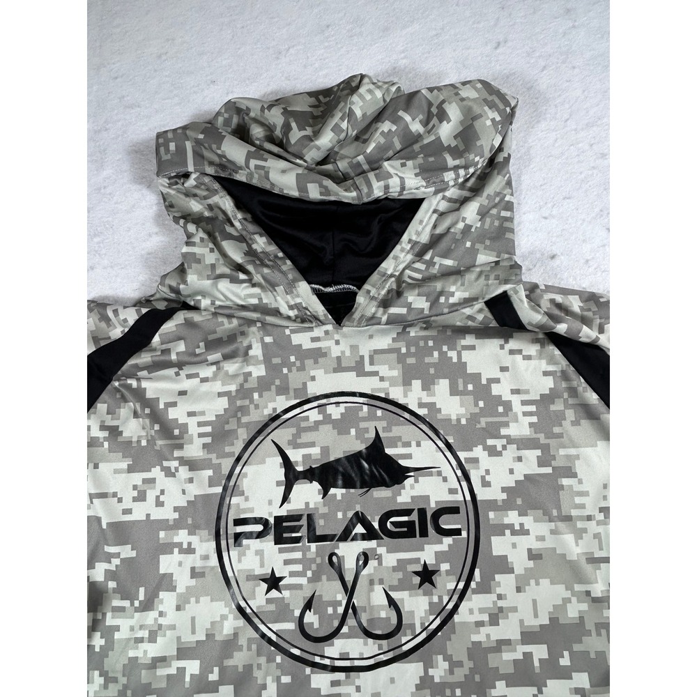Pelagic Mens Digital Camo Performance Fishing Hoodie Grey Black Sun Shirt XL